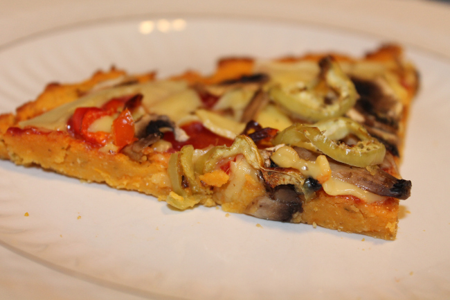 πίτσα με ζύμη γλυκοπατάτας - plantbased.gr